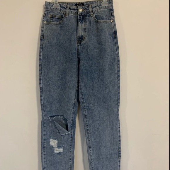 Nasty Gal Acid Wash What You Say Jeans - Picture 7 of 7